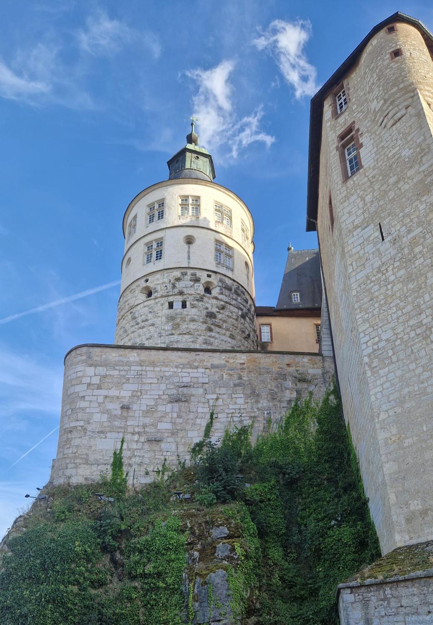 Cosy Appartement Complet Centre-Ville Montbeliard Bagian luar foto